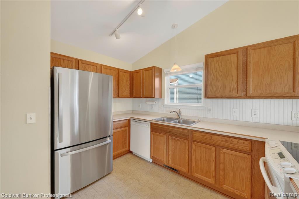 11090 Alexandria Lane, Davison, MI 48423 — Photo 15