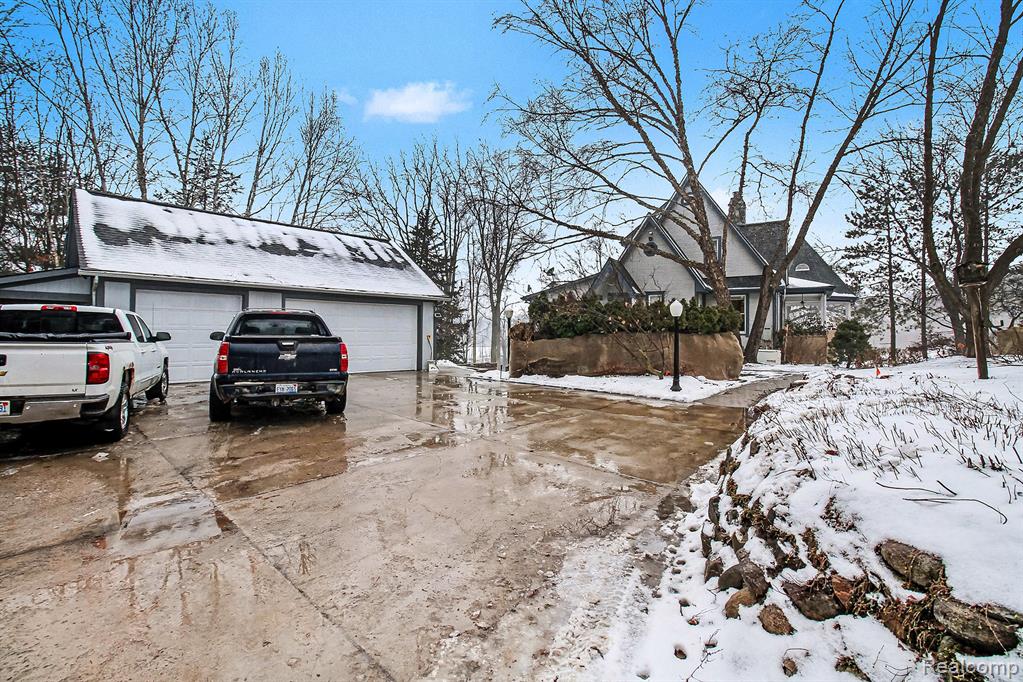 9955 Wiggins Road, Howell, MI 48855 — Photo 46