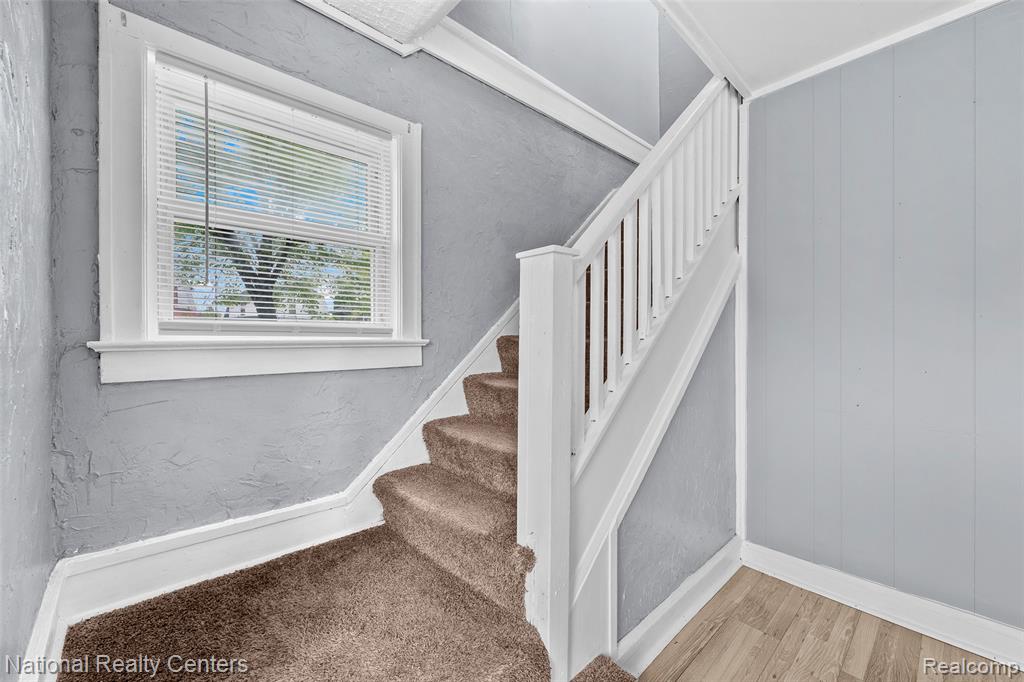 686 N Perry Street, Pontiac, MI 48342 — Photo 15