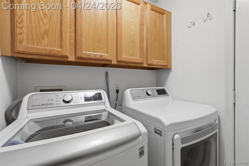 3300 Viking Drive, Commerce Twp, MI 48390 — Photo 14