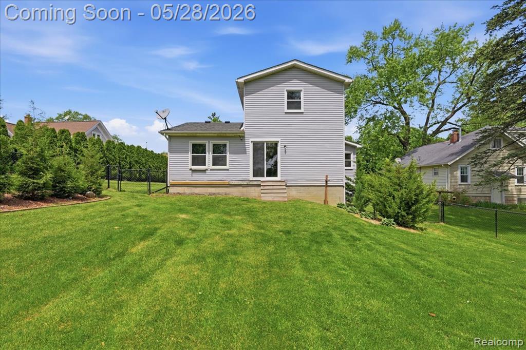142 Mill Street, Ortonville, MI 48462 — Photo 32