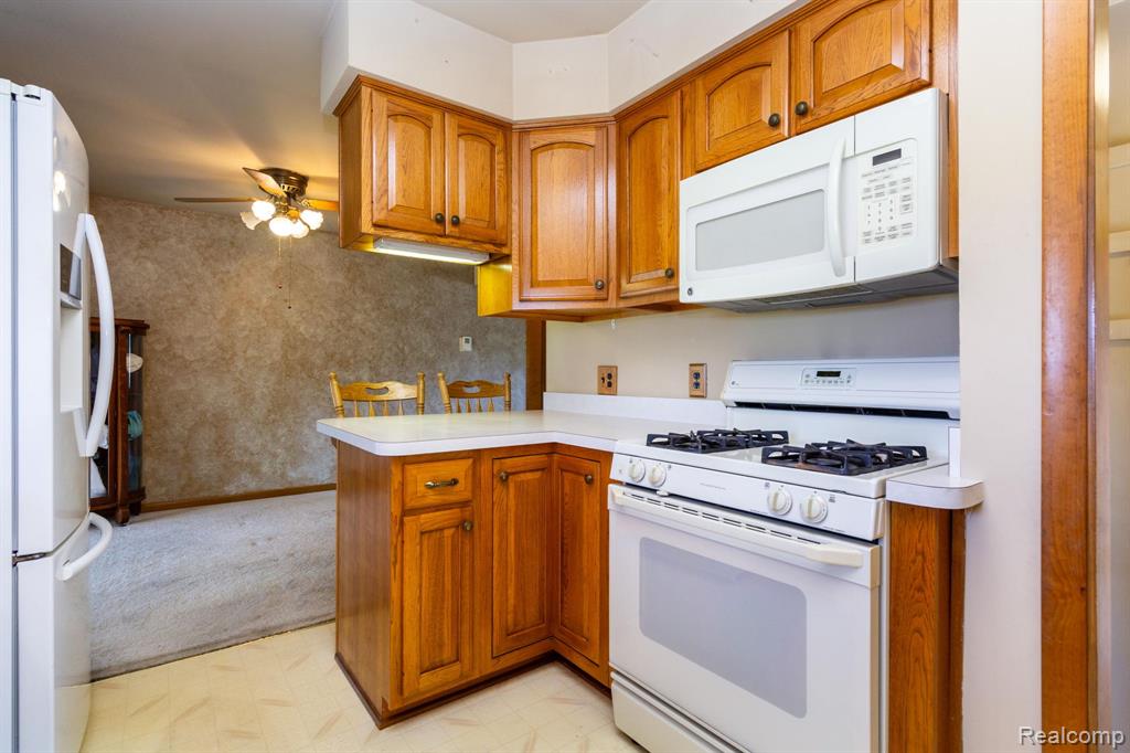 5513 Leann Court, Newport, MI 48166 — Photo 9