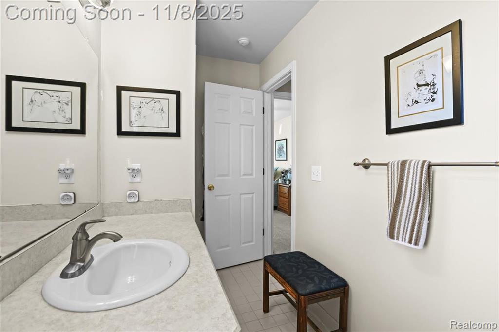 43576 Yorkville Drive, 27, Canton, MI 48188 — Photo 15