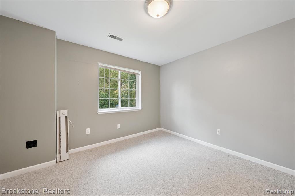 9088 Posey Drive, Whitmore Lake, MI 48189 — Photo 34