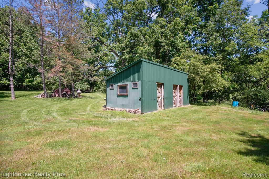67640 W 8 MILE Road, South Lyon, MI 48178 — Photo 36