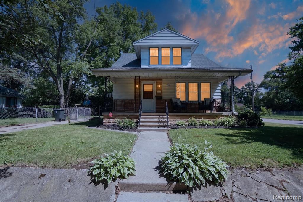 702 Leland Street, Flint, MI 48507 — front exterior