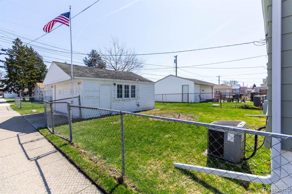 4205 17th Street, Wyandotte, MI 48192 — Photo 28