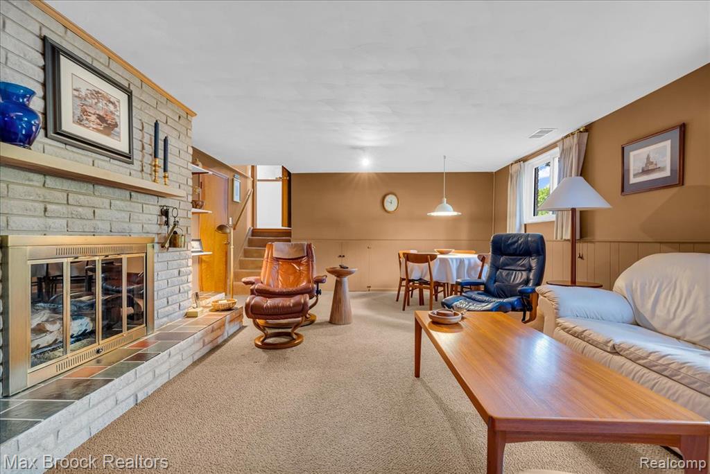 2419 Avondale Street W, Sylvan Lake, MI 48320 — Photo 15