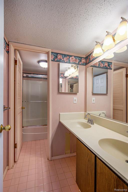 1744 Grove Road, 101, Ypsilanti, MI 48198 — Photo 17
