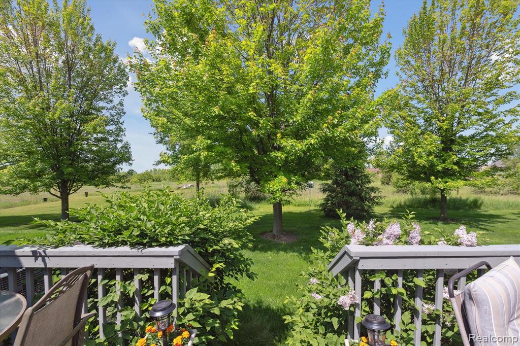 10172 Clarkshire Court, South Lyon, MI 48178 — Photo 41