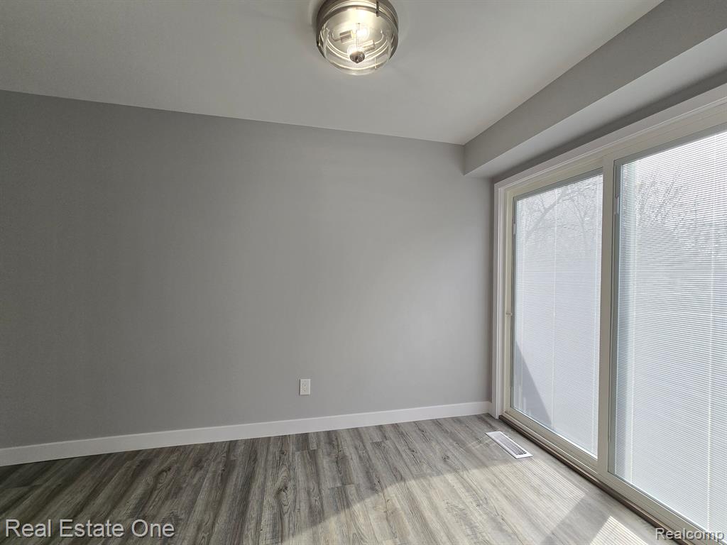 4912 PLEASANT GROVE Road, Lansing, MI 48910 — Photo 5