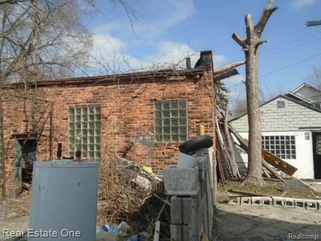 13498 HEALY, Detroit, MI 48212 — Photo 2