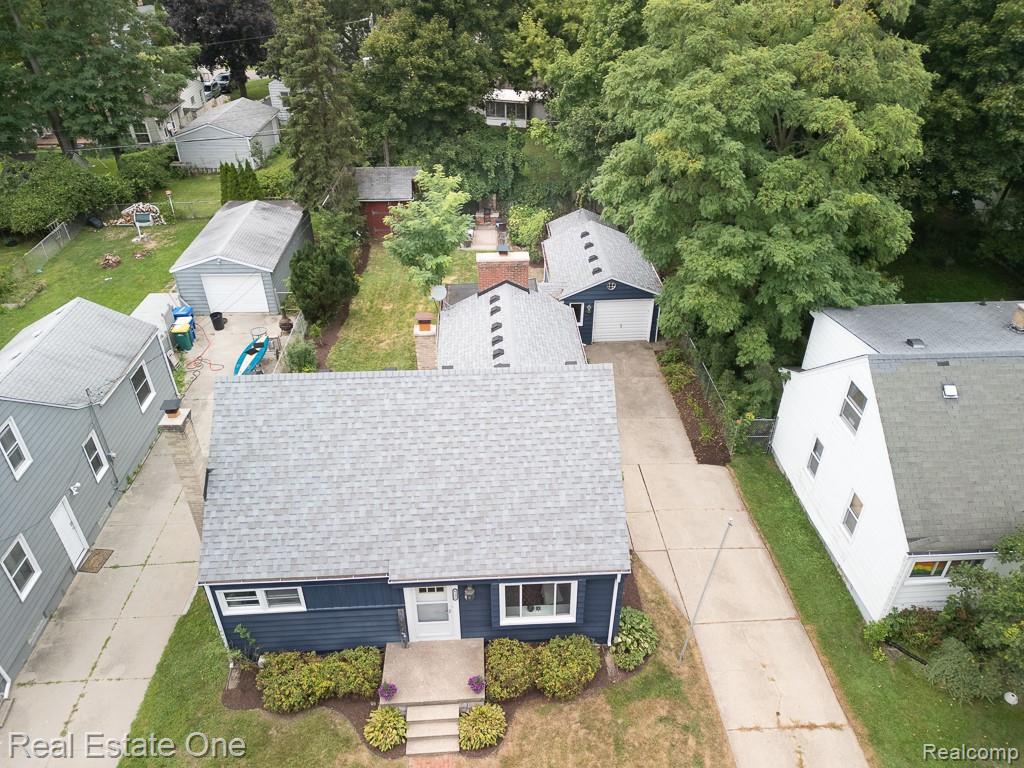 4196 Grayton Drive, Waterford, MI 48328 — Photo 33