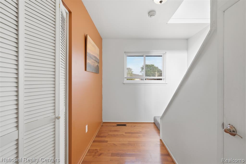 16021 Dugan Street, Roseville, MI 48066 — Photo 14