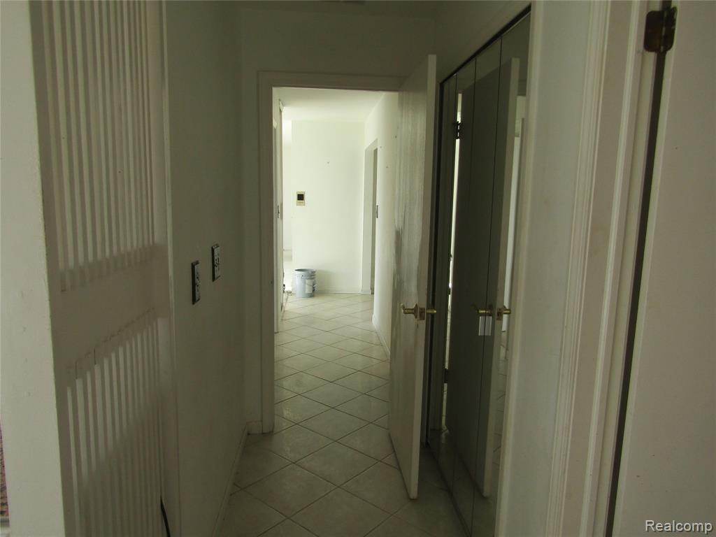 15801 Providence Drive, 10C, Southfield, MI 48075 — Photo 27