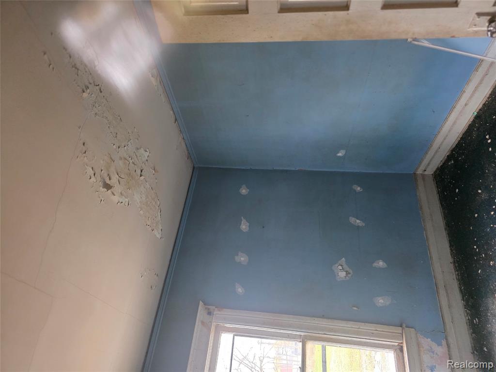 5852 Rohns Street, Detroit, MI 48213 — Photo 12