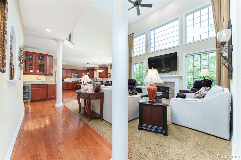 24455 Glenwood Drive, South Lyon, MI 48178 — Photo 11
