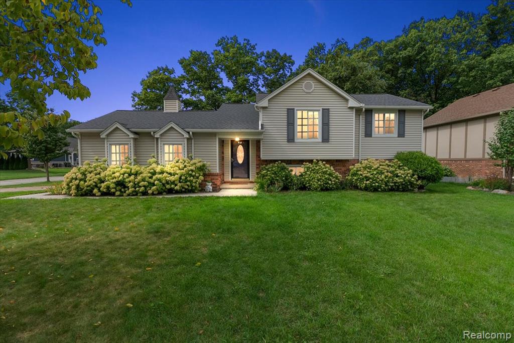759 Kentucky Drive, Rochester Hills, MI 48307
