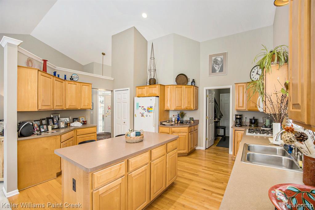 7943 Glacier Club Drive, Washington, MI — Photo 12