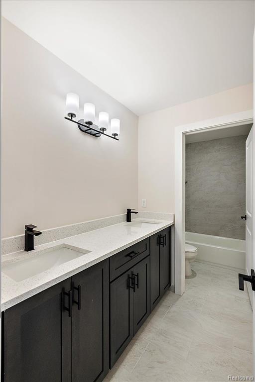 4104 Spring Meadows Drive, Sterling Heights, MI 48314 — Photo 48