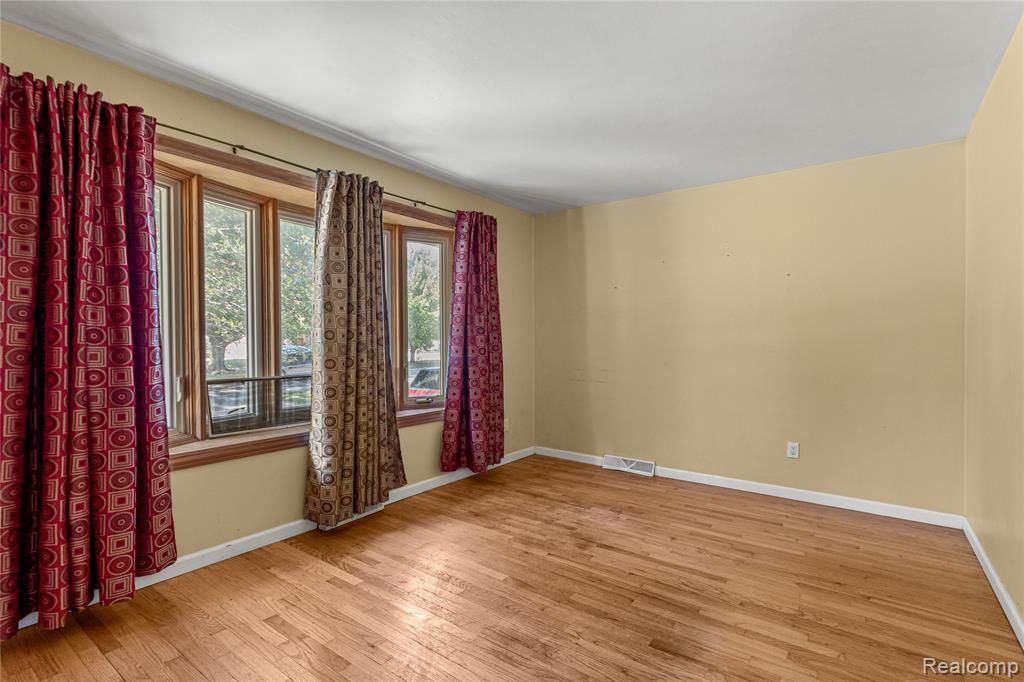 4459 McKinley Street, Dearborn Heights, MI 48125 — Photo 2