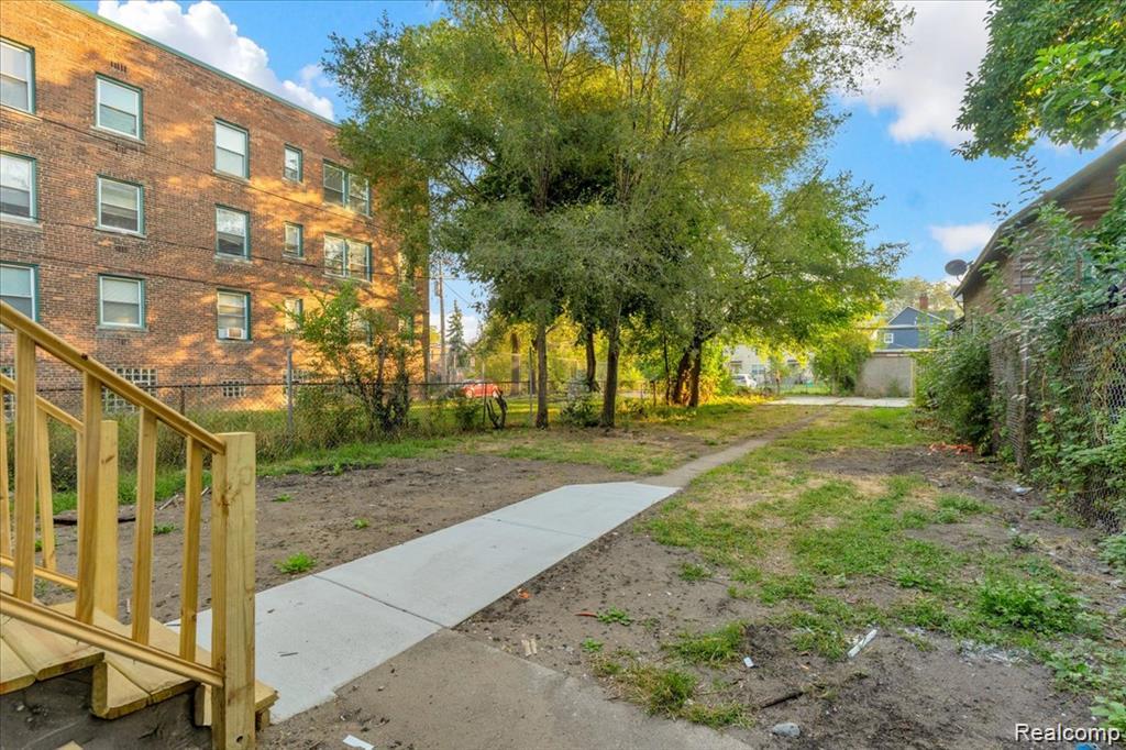 2012 Hubbard Street, Detroit, MI 48209 — Photo 17