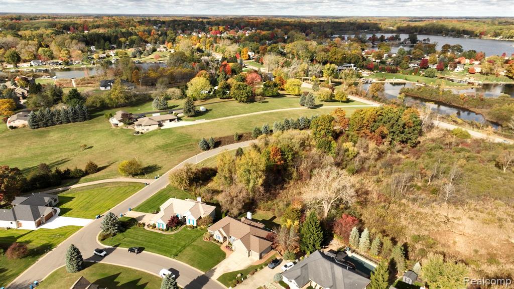 4400 Oak Tree Trail, Fenton, MI 48430 — Photo 73