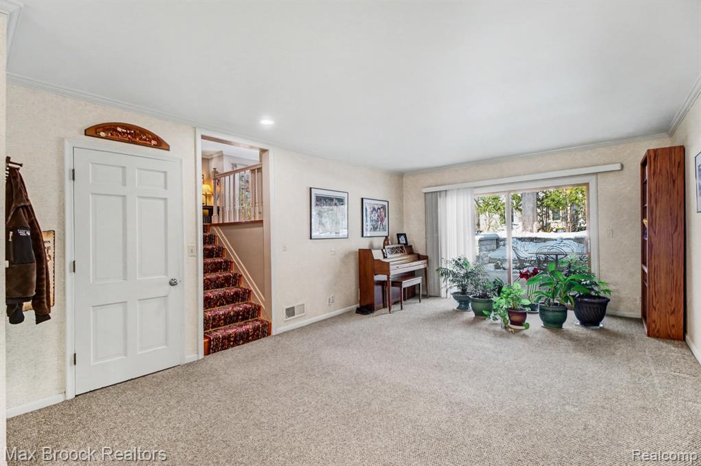 22724 King Richard Court, Beverly Hills, MI 48025 — Photo 27