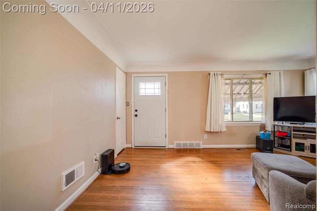 605 S Lynch Street, Flint, MI 48503 — Photo 6