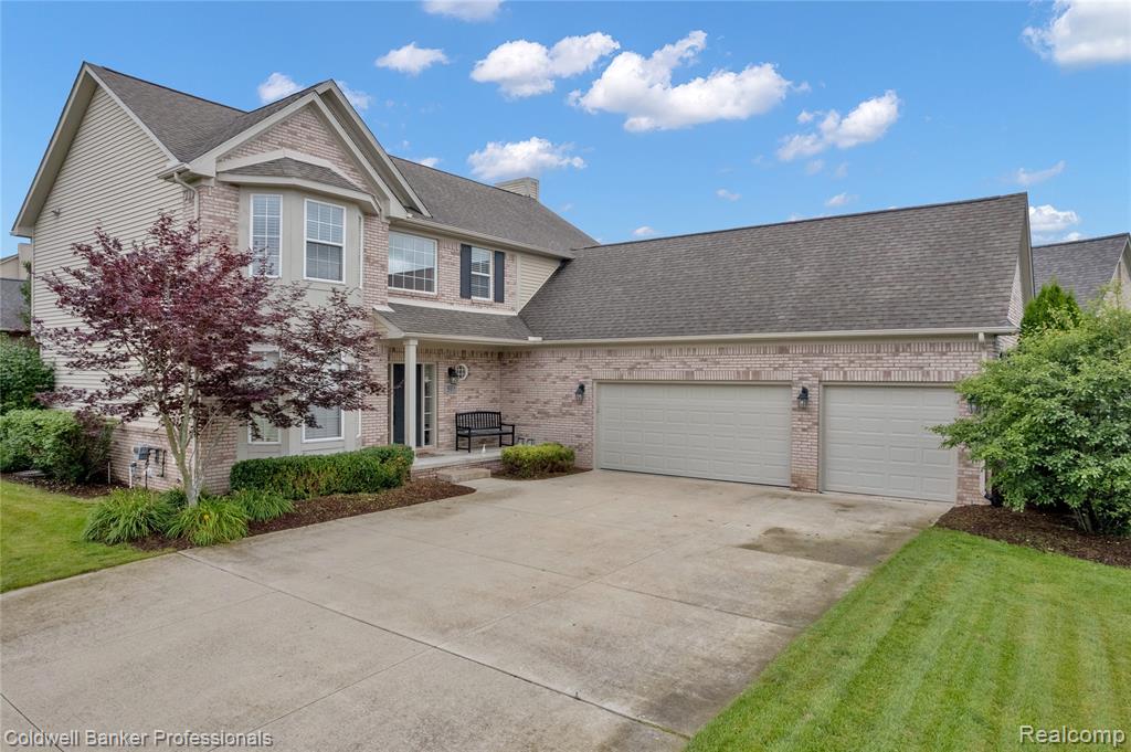 597 Bay Pointe Drive, Oxford, MI 48371 — Photo 30