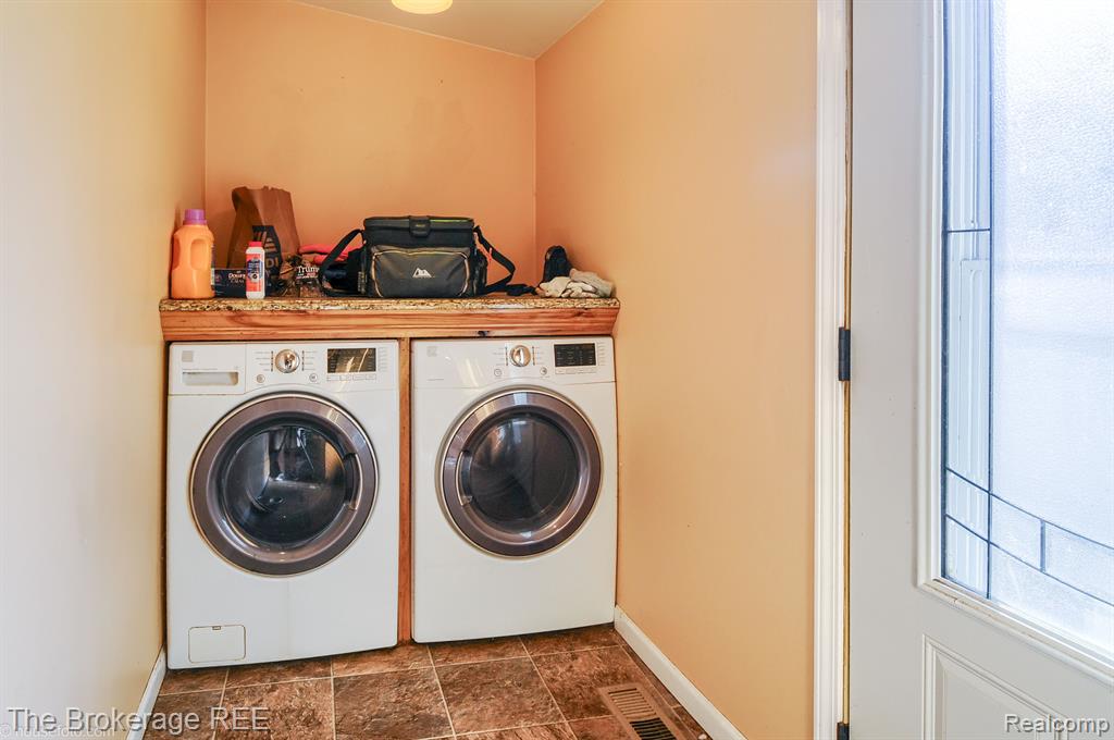 5079 JEFFERSON Road, North Branch, MI 48461 — Photo 21