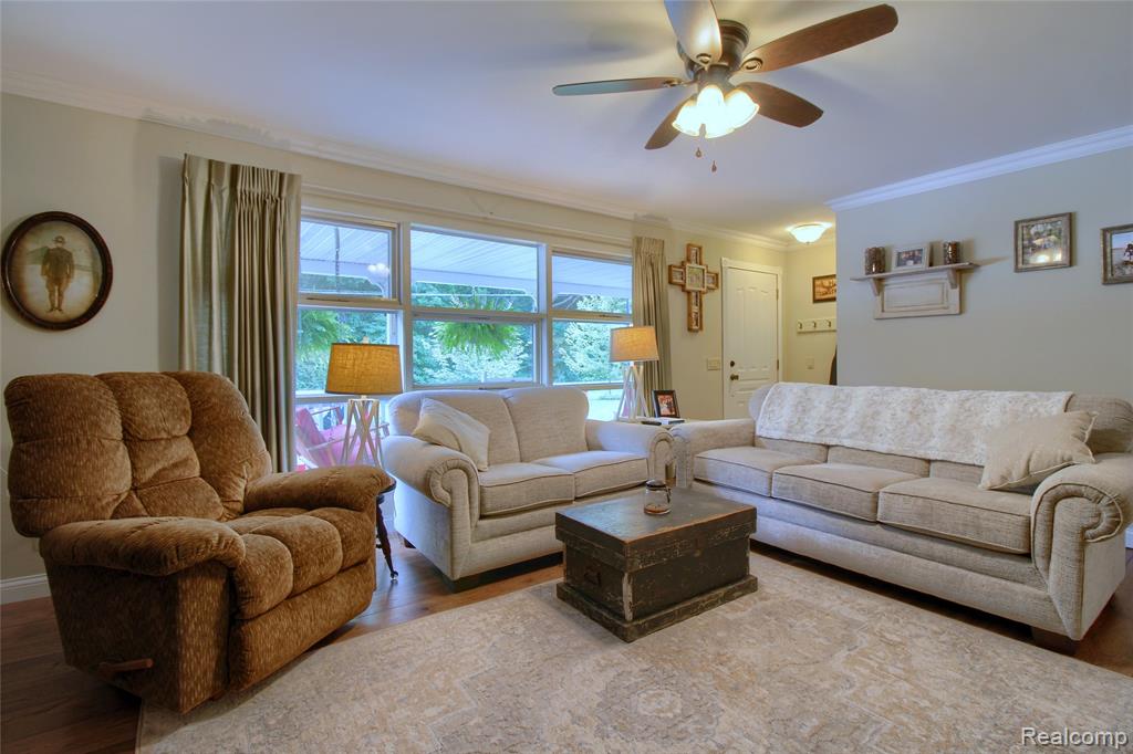 10784 Exeter Road, Carleton, MI 48117 — Photo 6