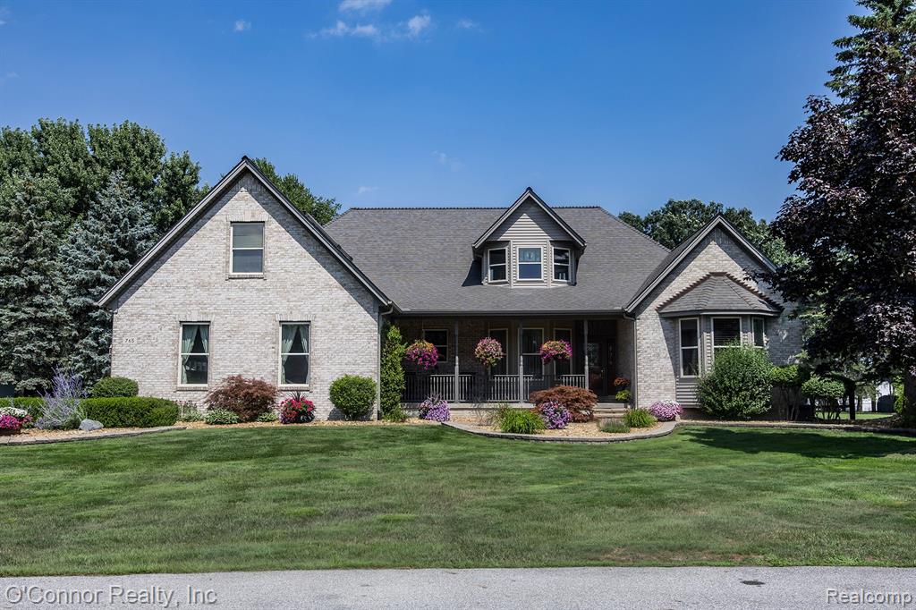 765 Lomasney Lane, Marysville, MI 48040 — Photo 2