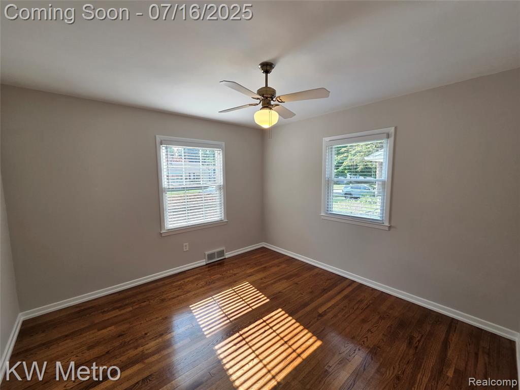 4507 Sedgemoor Avenue, Royal Oak, MI 48073 — Photo 4