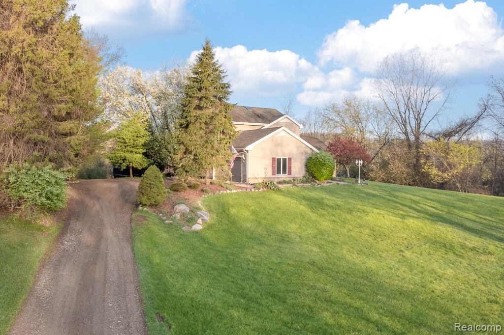 1160 S Garner Road, Milford, MI 48380 — Photo 47