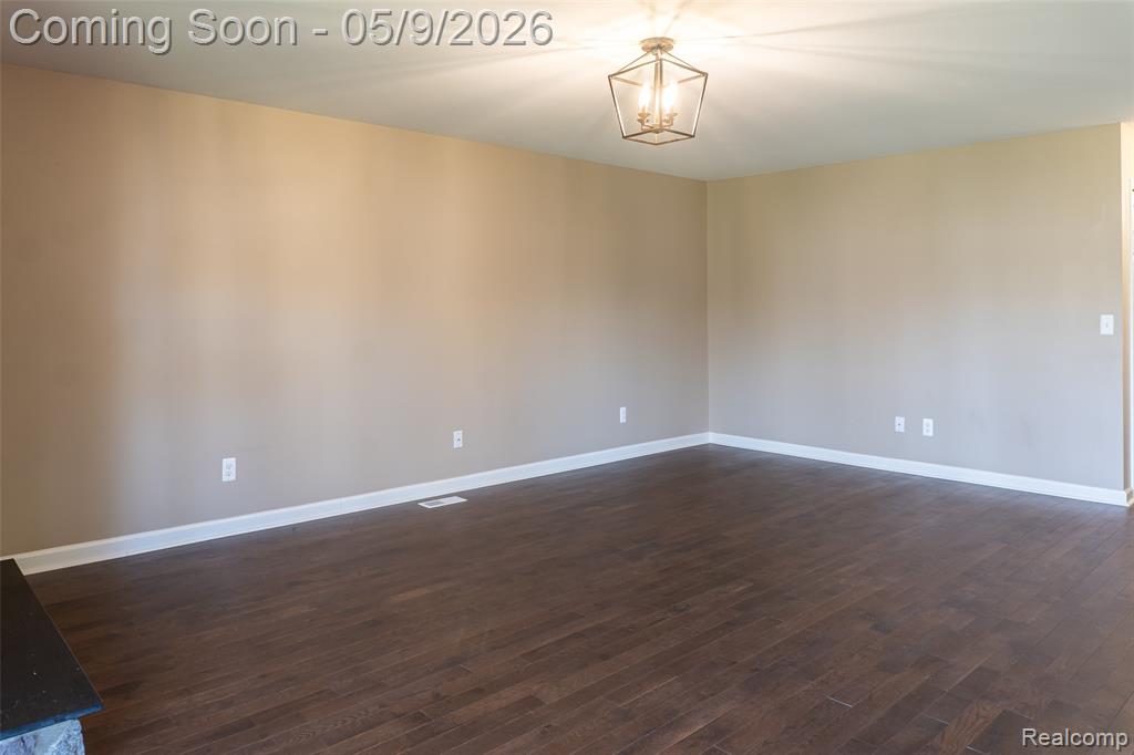 5018 Harbor Oak Drive, Waterford, MI 48329 — Photo 9