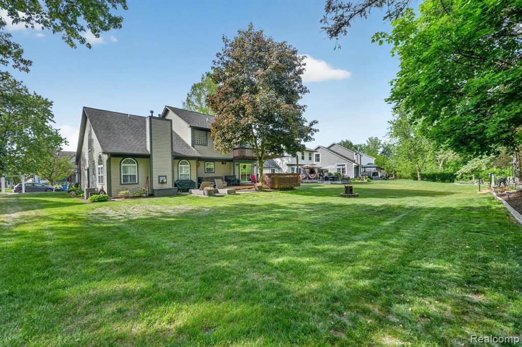 611 THORNEHILL Trail, Oxford, MI 48371 — Photo 47