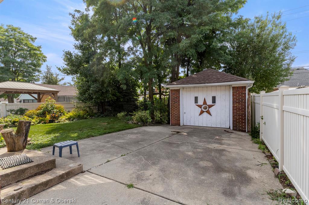6825 Oakman, Dearborn, MI 48126 — Photo 35