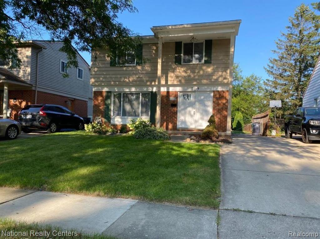 709 N EDISON Avenue, Royal Oak, MI 48067 — front exterior