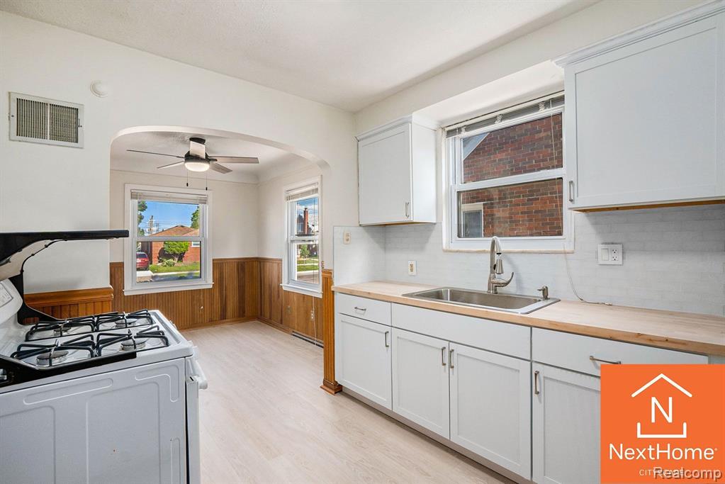 6553 ORCHARD Avenue, Dearborn, MI 48126 — Photo 9