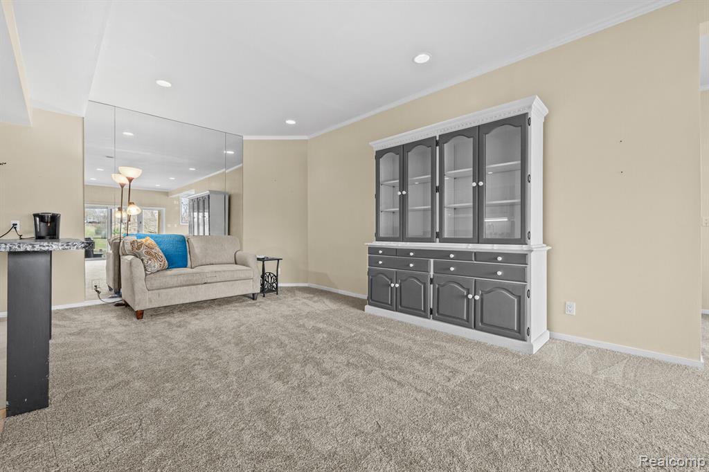 10785 Oxbow Lakeshore Drive, White Lake, MI — Photo 35