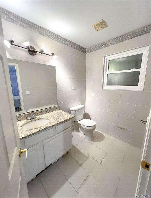 25646 Stanford Street, Dearborn Heights, MI 48125 — Photo 15