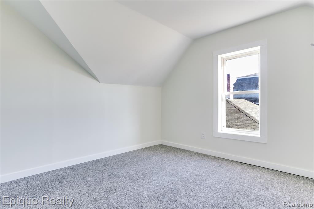 711 Stanton Street, Port Huron, MI 48060 — Photo 16