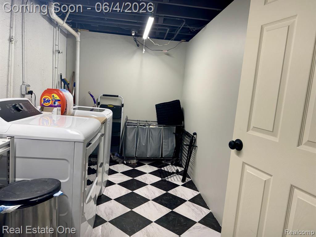 311 W Brockton Avenue, Madison Heights, MI 48071 — Photo 40