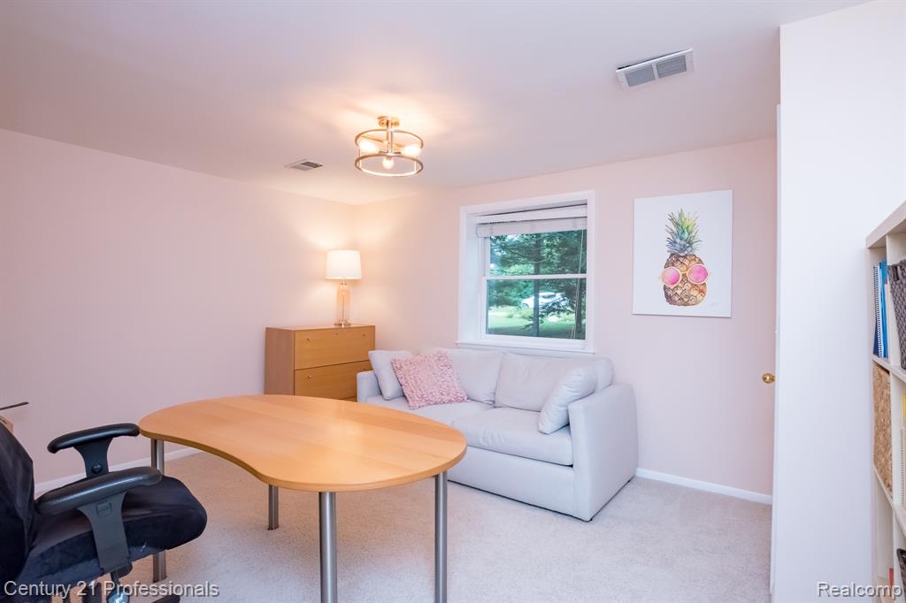 1463 Pebble Creek Drive, Metamora, MI 48455 — Photo 11