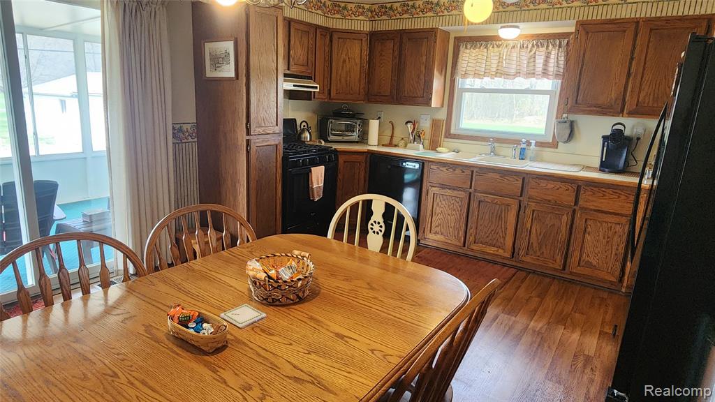 26250 Inkster Road, Flat Rock, MI 48134 — Photo 4