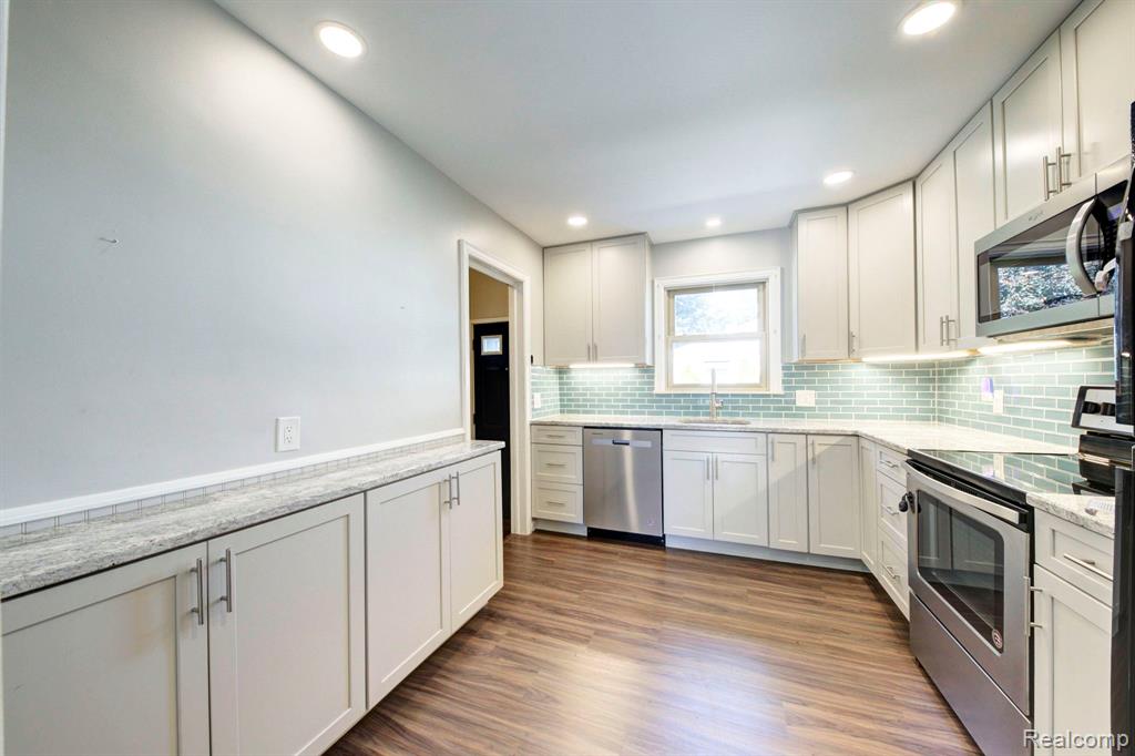5324 Newberry Street, Wayne, MI 48184 — Photo 15