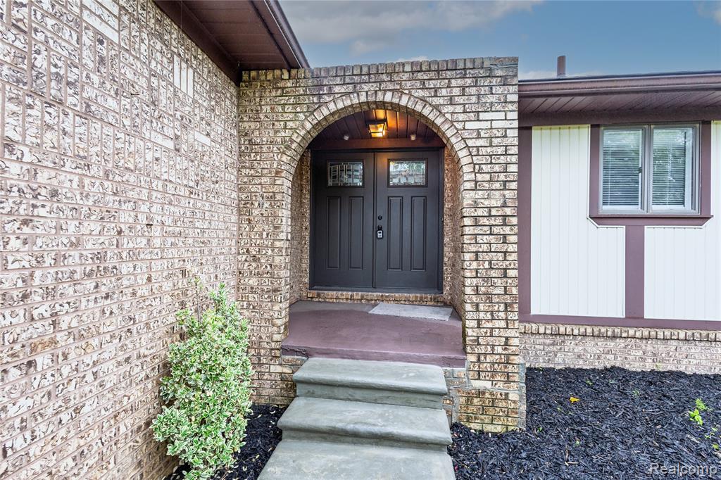 59663 PETTENGILL Drive, New Hudson, MI 48165 — Photo 27