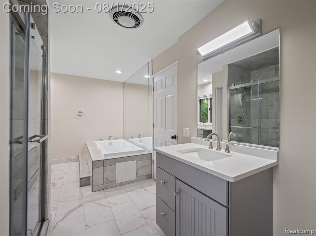 4866 Walnut Lake Road, Bloomfield Hills, MI — Photo 14