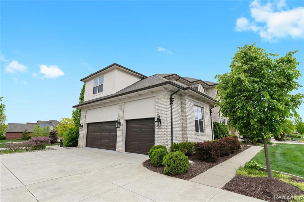 10611 STONEY POINT Drive, South Lyon, MI 48178 — Photo 45
